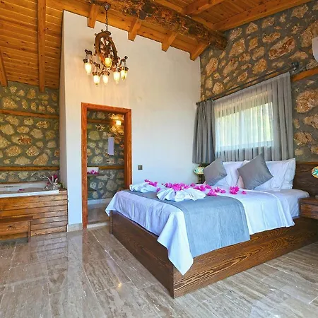 Sleeps 4 Pool Air Con Wifi *